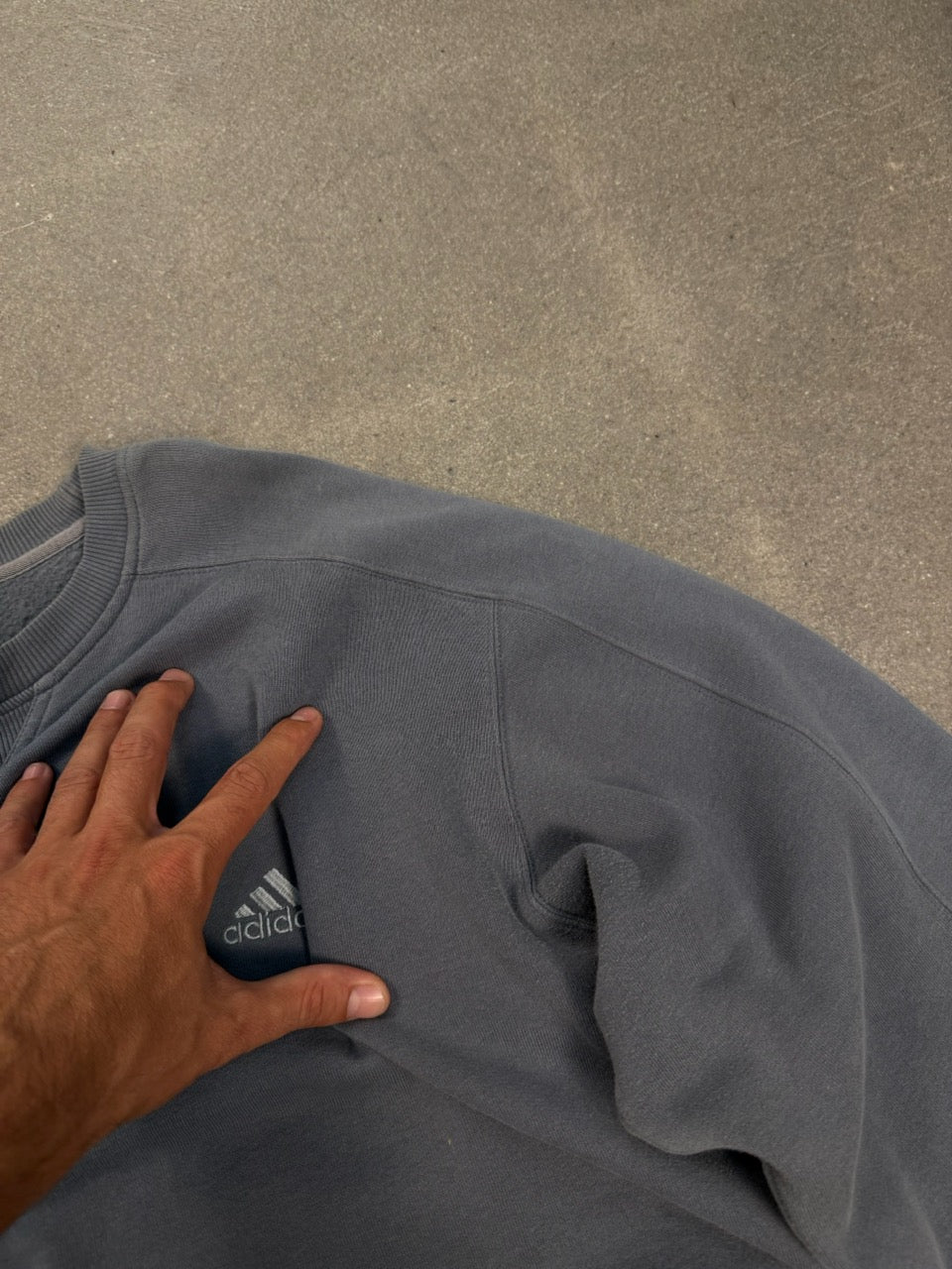 Adidas Embroidered Logo Sweatshirt — L — 2002